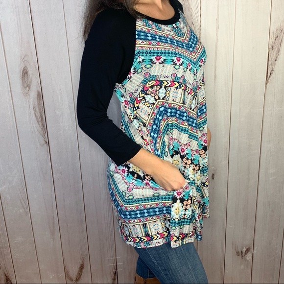 Tribal print raglan top - Picture 5 of 8